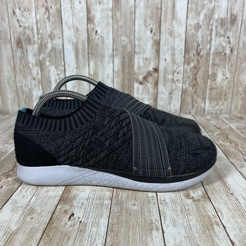 Altra dyani slip Ons athletic sneakers Womens 9